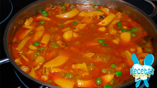 Patatas guisadas con chocos de Huelva