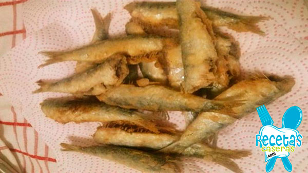 Tapa de sardinas fritas