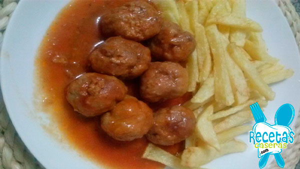 Albóndigas de ternera al pimentón