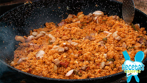 Migas con pan de pueblo