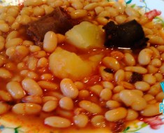 Alubias-blancas-con-chorizo-y-morcilla