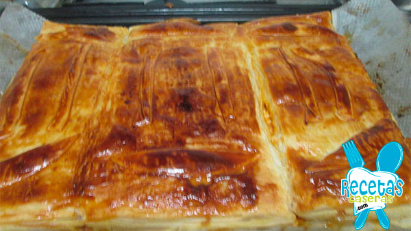 Empanada de bonito y huevo